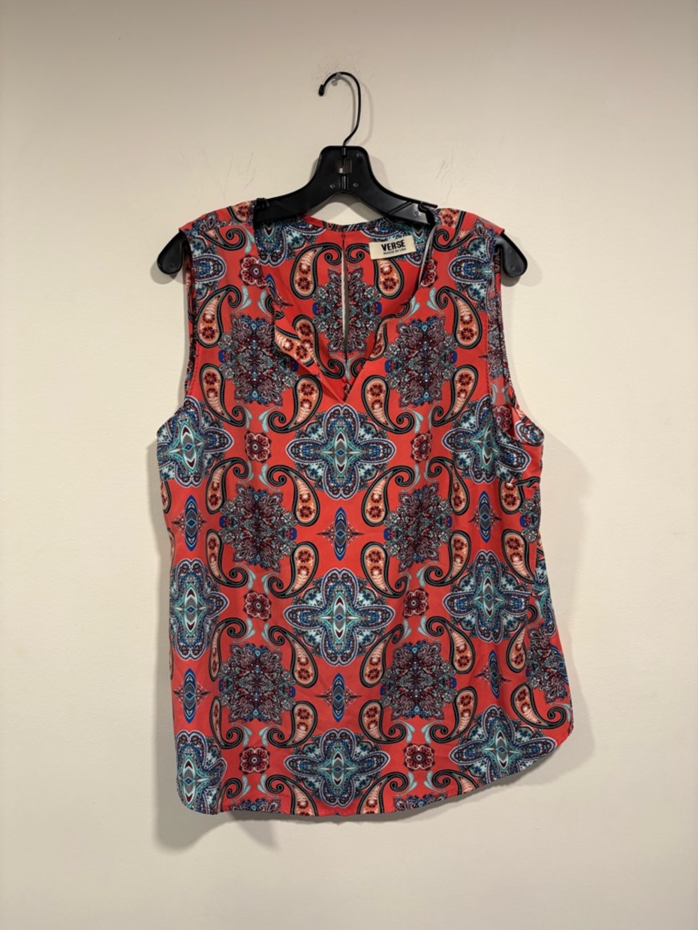 Versa Coral Paisley-Print Sleeveless Camisole